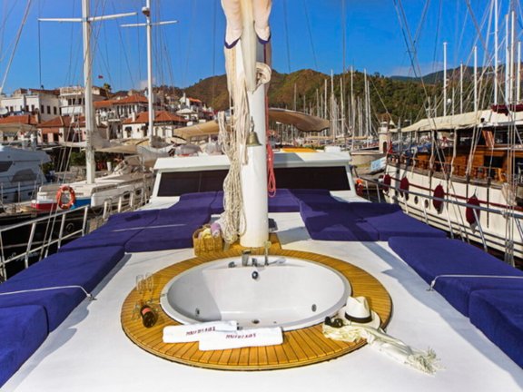 Image of Perla Del Mar II yacht #11