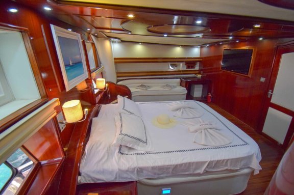 Image of Perla Del Mar II yacht #20