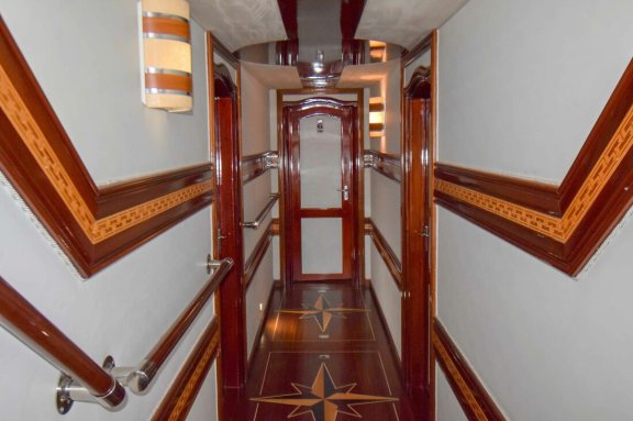 Image of Perla Del Mar II yacht #32