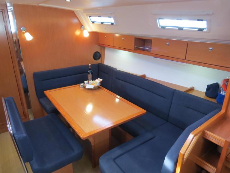 Image of Vega yacht #5