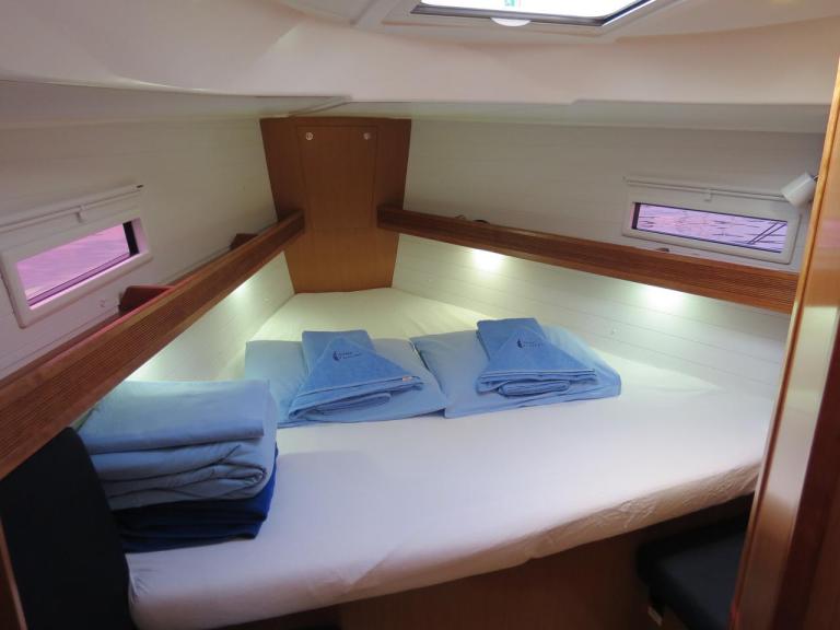 Image of Vega yacht #8
