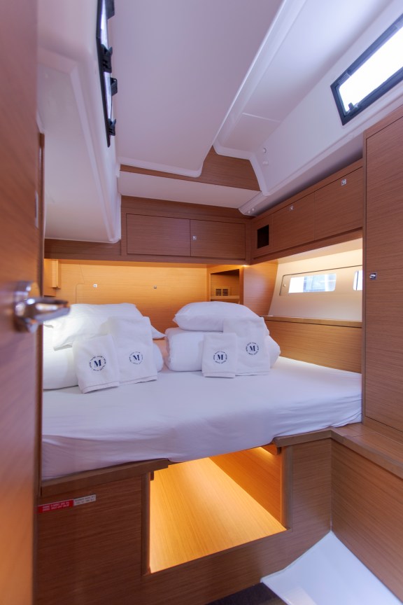 Image of Anna III yacht #11