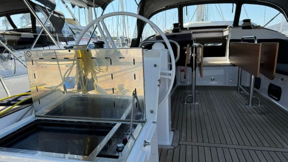 Image of Miss Esme yacht #4