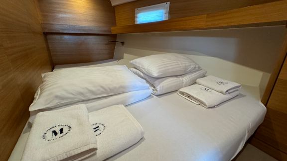 Image of Miss Esme yacht #14