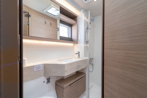 Image of Moonshadow yacht #9