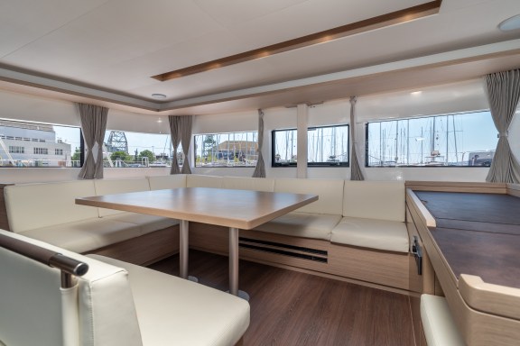 Image of Moonshadow yacht #12