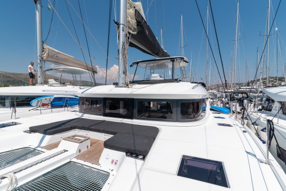 Image of Moonshadow yacht #18