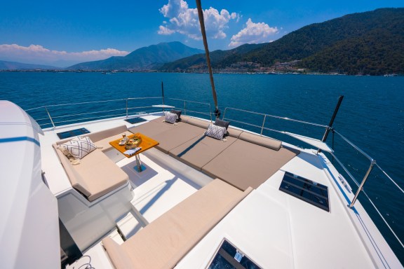 Image of La Brise yacht #6