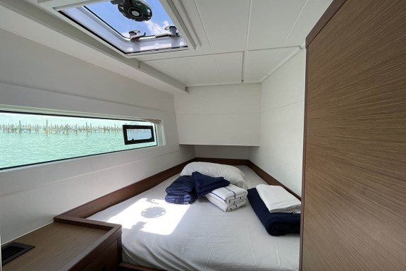 Image of Queen Marry II yacht #26