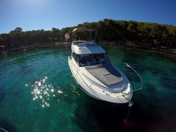 Image of Lumar yacht #10