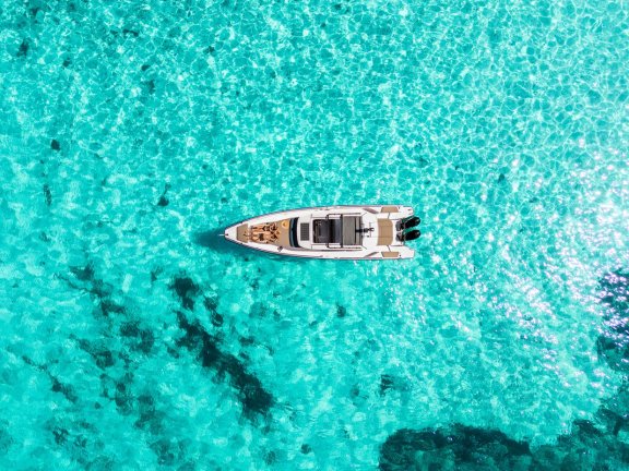 Image of Axopar 37 yacht #4