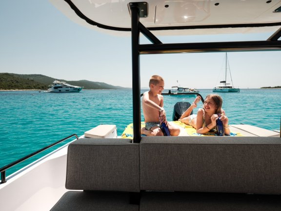 Image of Axopar 37 yacht #18