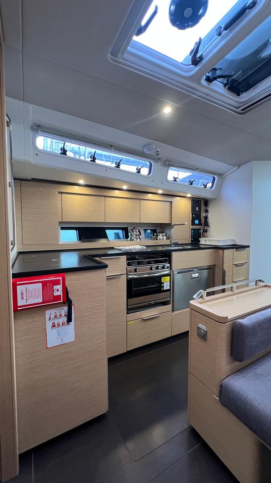 Image of Doris yacht #10