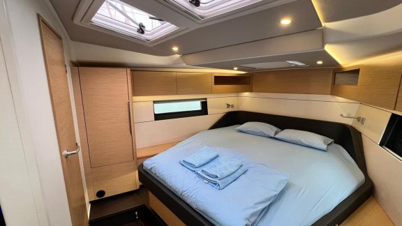 Image of Doris yacht #13