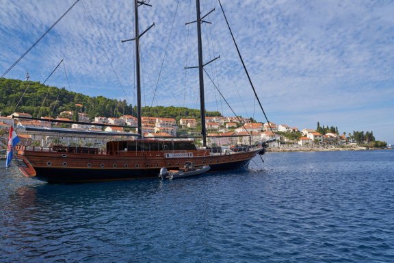 Image of Stella Maris yacht #18