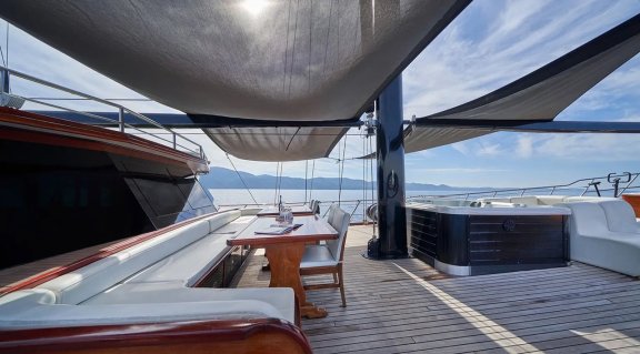 Image of Stella Maris yacht #23