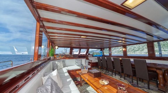 Image of Stella Maris yacht #32