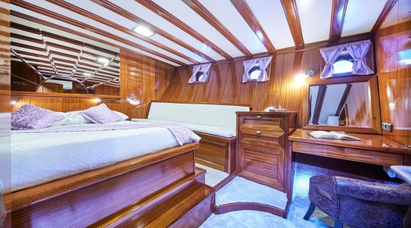 Image of Stella Maris yacht #38