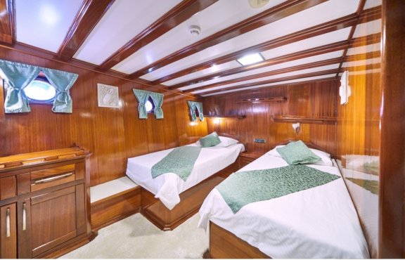 Image of Stella Maris yacht #44