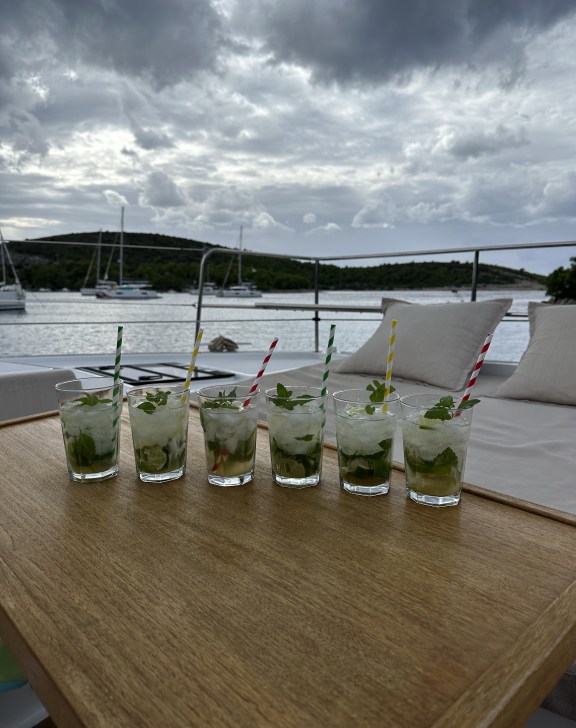 Image of Thetis yacht #32