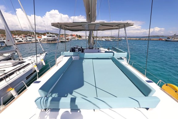 Image of Brain yacht #10