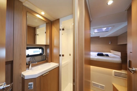 Image of Brain yacht #19