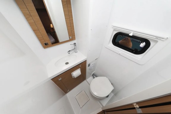 Image of Brain yacht #20