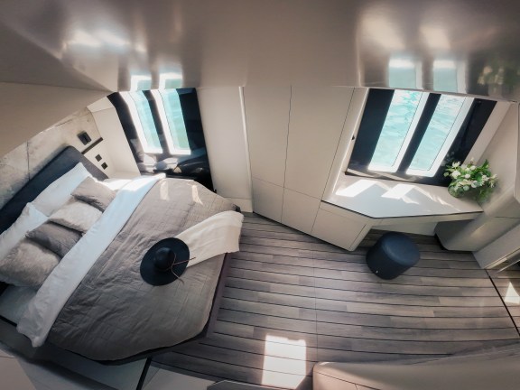 Image of Summer yacht #11