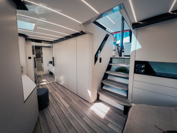 Image of Summer yacht #12