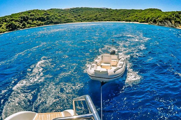 Image of Mystique yacht #12