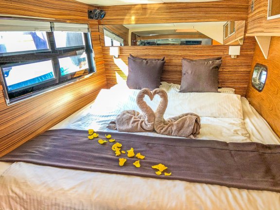 Image of Mystique yacht #16