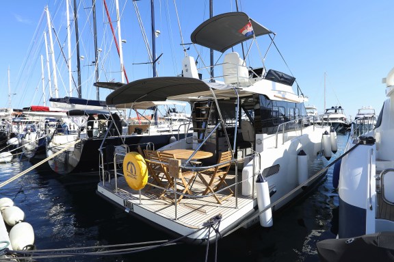 Image of Nanda yacht #3
