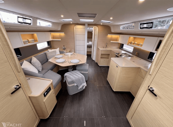 Image of Junior Mary 2 yacht #12