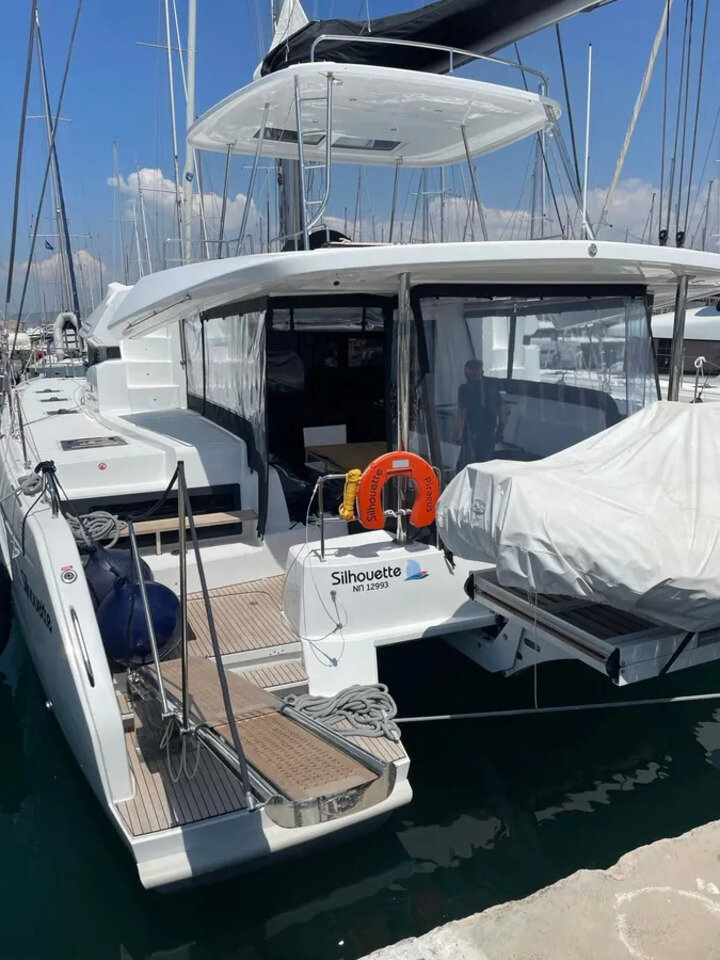 Image of Silhouette yacht #7