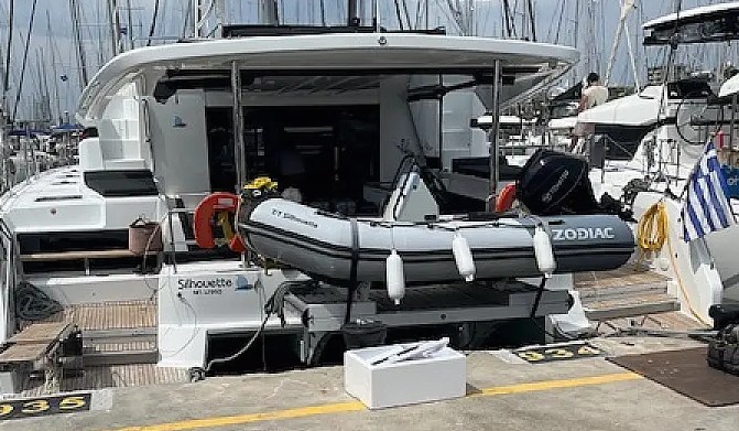 Image of Silhouette yacht #33