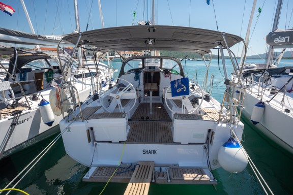 Image of Shark yacht #7