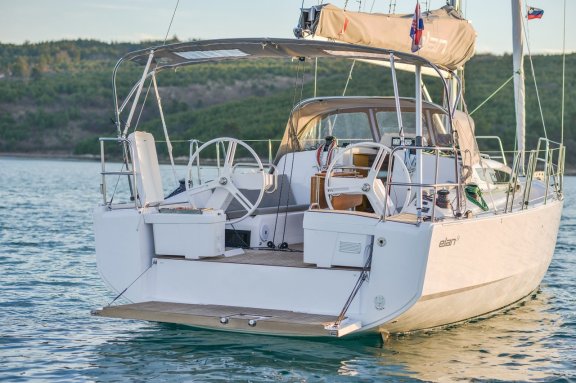 Image of Shark yacht #12