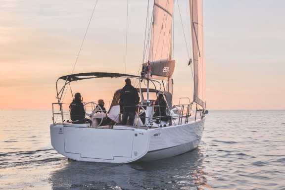 Image of Shark yacht #14