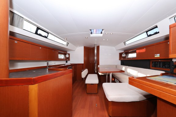 Image of Barbarella II yacht #12