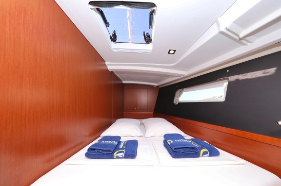 Image of Barbarella II yacht #29