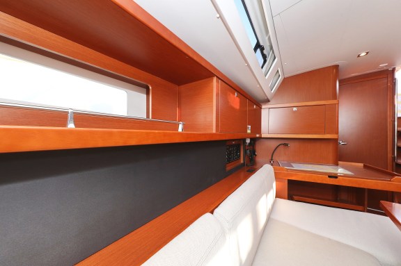 Image of Barbarella II yacht #44