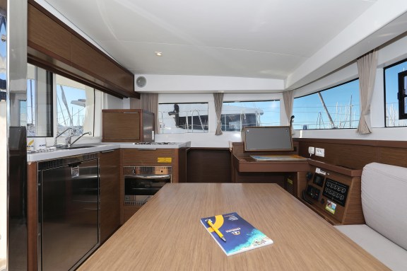 Image of Wild Cat yacht #15