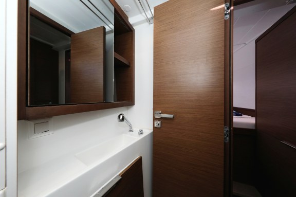 Image of Wild Cat yacht #40