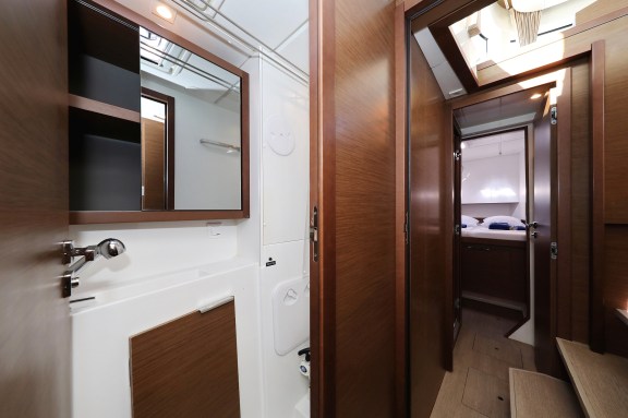 Image of Wild Cat yacht #33