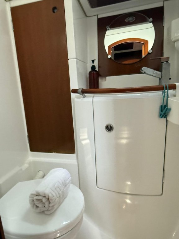 Image of Maria Louise II yacht #22