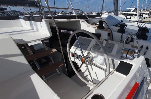 Image of Santuzza yacht #16