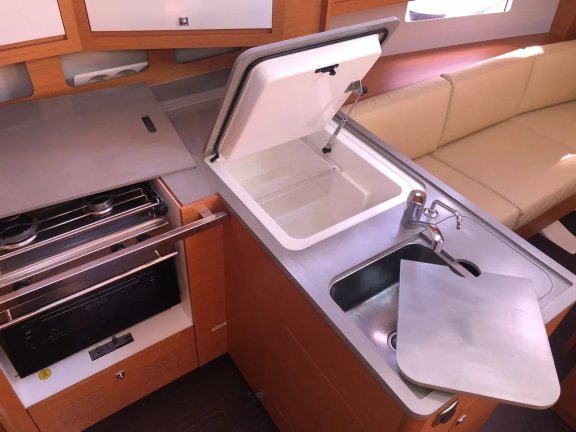 Image of Iulo yacht #5