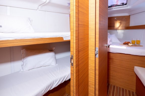 Image of Vera yacht #11