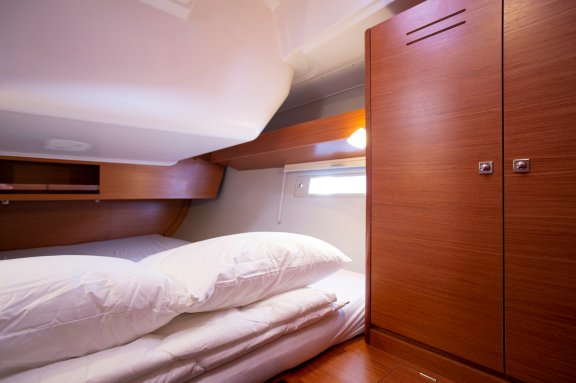 Image of Lana V yacht #14