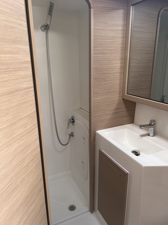 Image of Top Light yacht #17